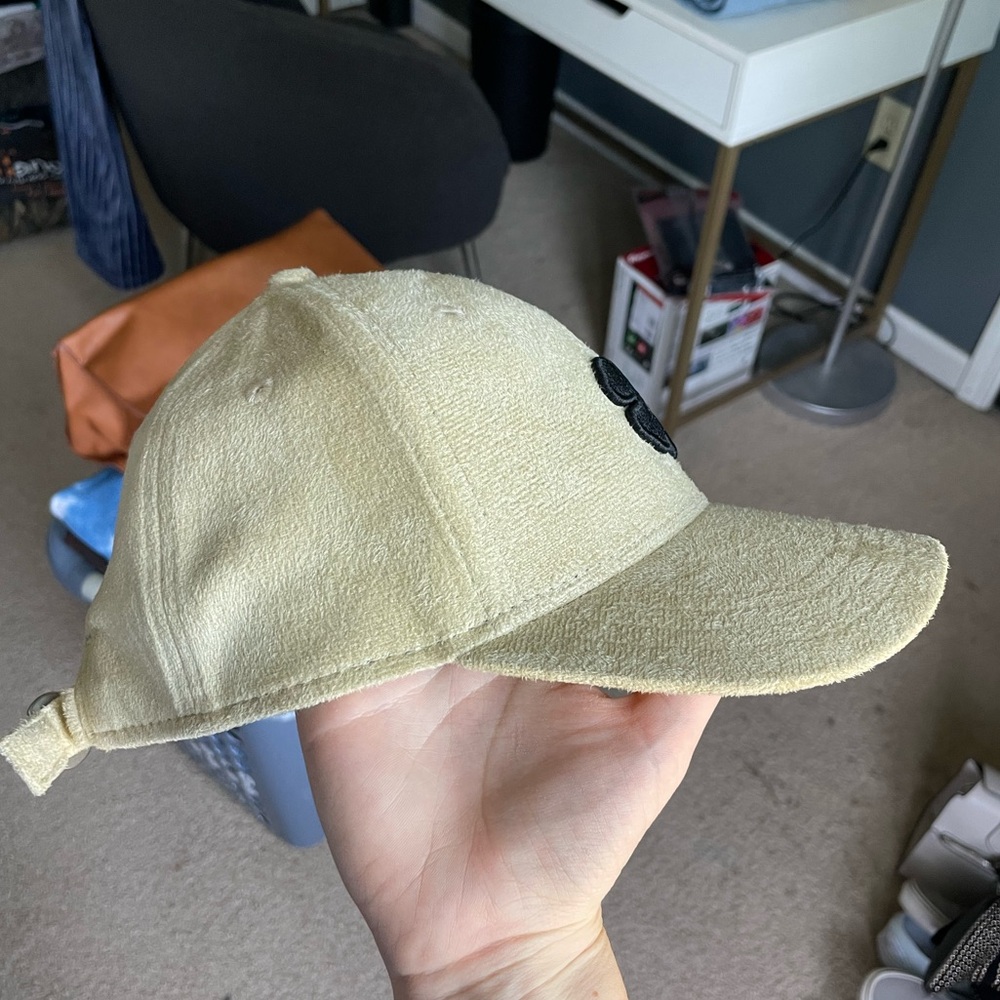 Baseball cap - Picture 2 of 5